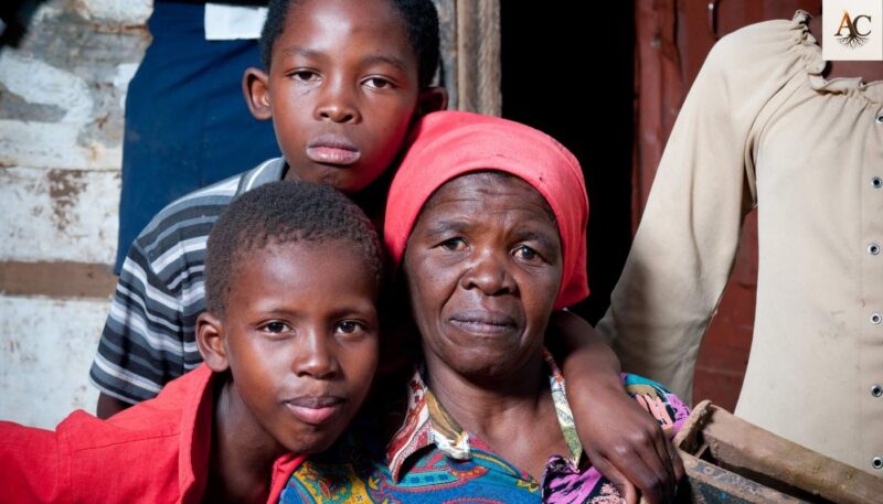 Ancestral figure and kids